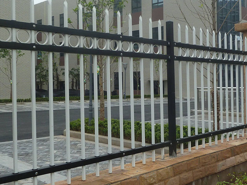 锌钢装配式围墙护栏厂 锌钢护栏厂家批发 铁艺护栏价钱