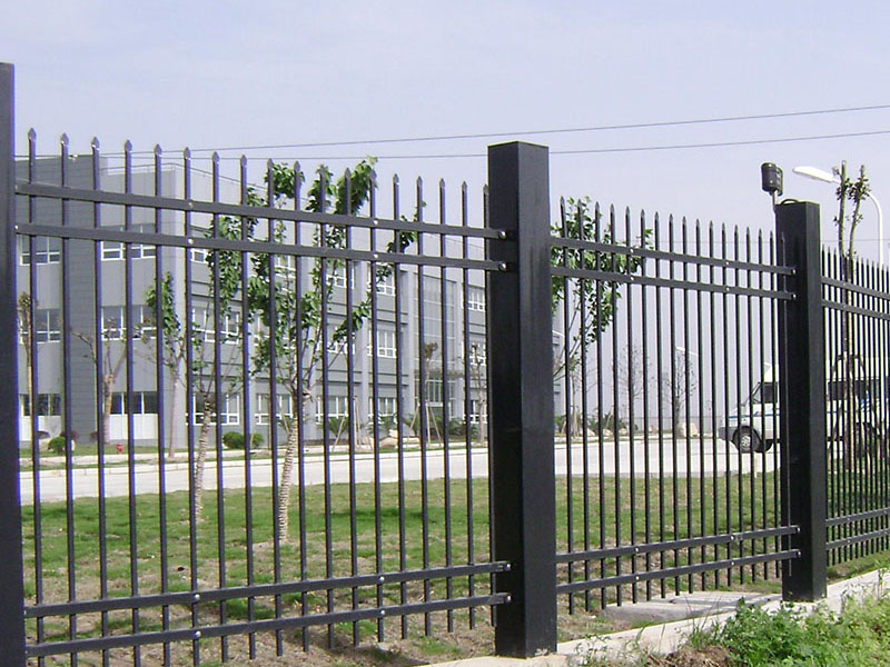 移动式隔离护栏 市政护栏多少钱一米 城市交通安全护栏